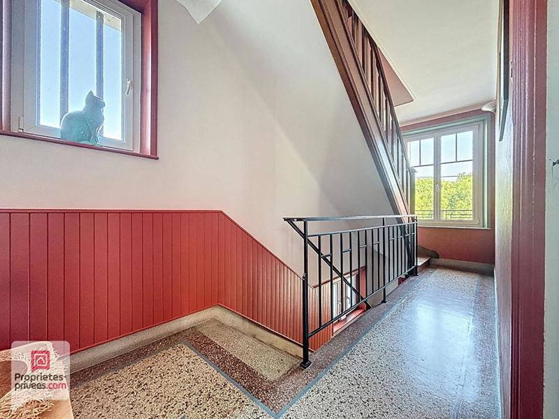 Maison - 167 m² - 7 pièces