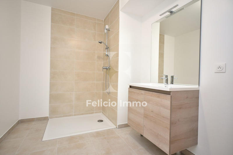 Appartement - 83 m² - 3 pièces