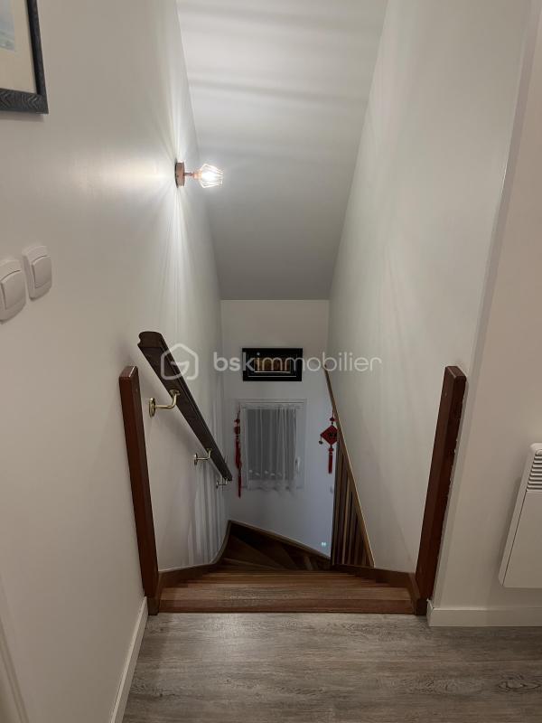 Demeure - 106 m² - 5 pièces