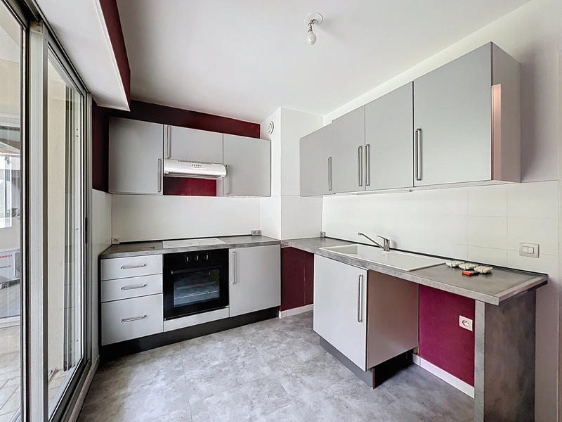 Appartement - 80 m² - 4 pièces