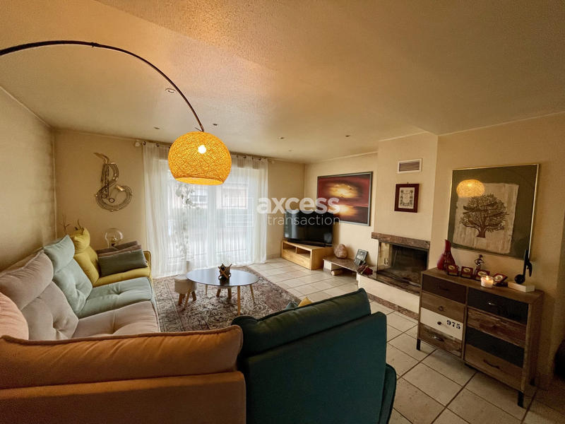 Maison traditionnelle - 180 m² - 7 pièces