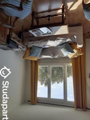 Chambre - 10 m² - 1 pièce