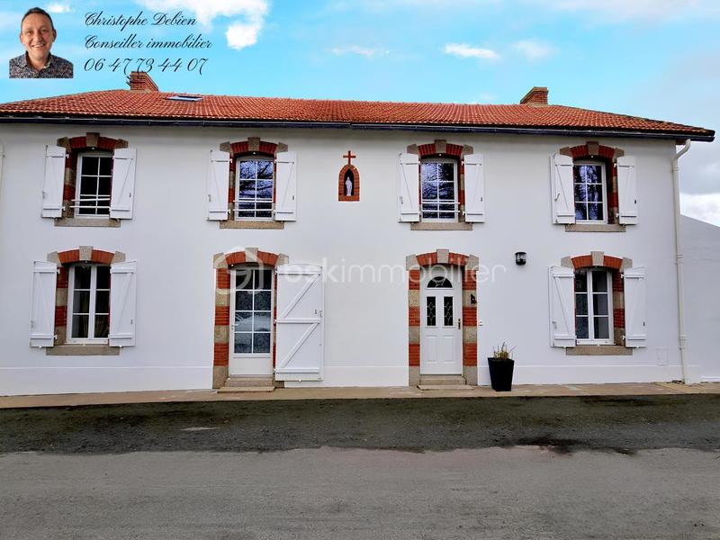 Longère - 203 m² - 8 pièces