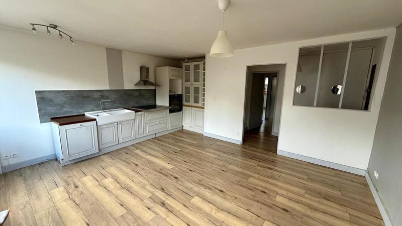 Appartement - 65 m² - 4 pièces