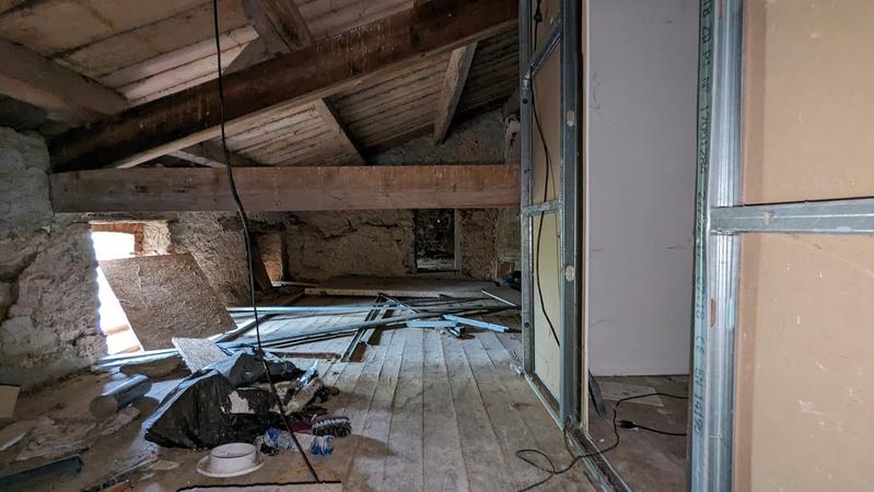 Maison - 244 m² - 8 pièces