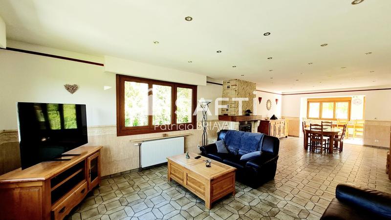 Maison - 157 m² - 8 pièces