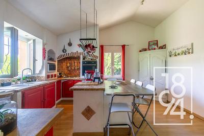 Maison - 188 m² - 6 pièces