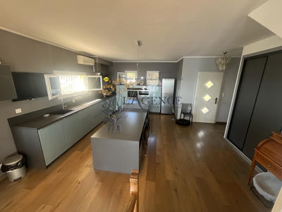 Maison - 190 m² - 5 pièces