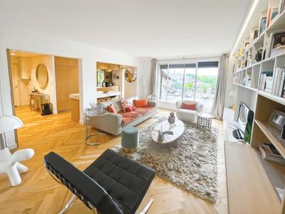 Appartement - 82 m² - 3 pièces