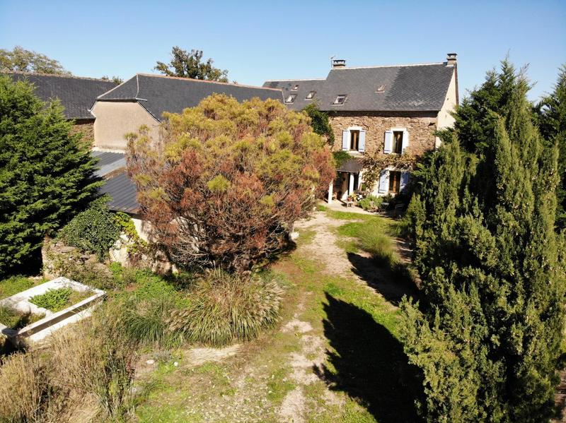Maison - 230 m² - 8 pièces