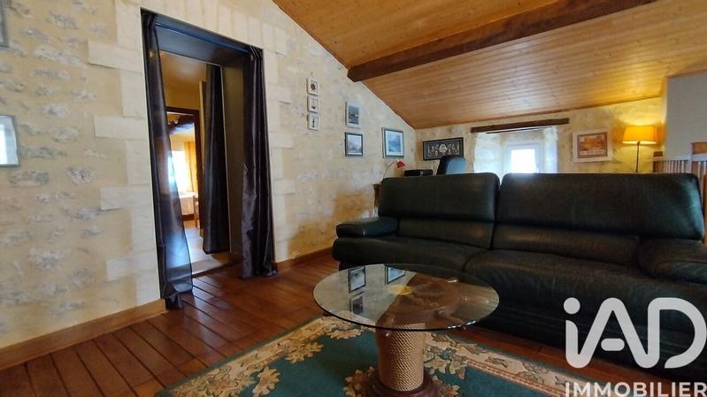 Maison de village - 243 m² - 9 pièces