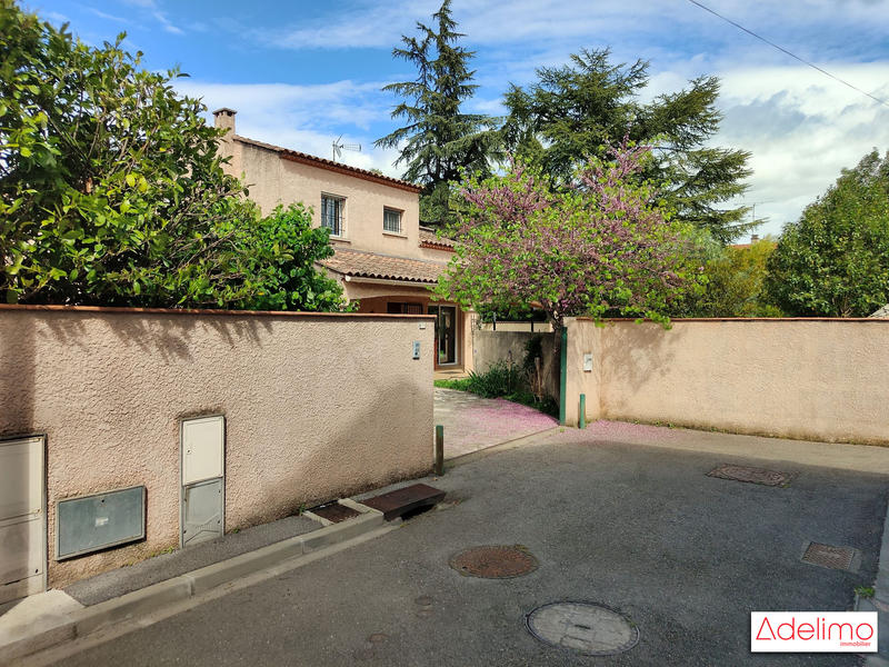 Villa - 141 m² - 5 pièces