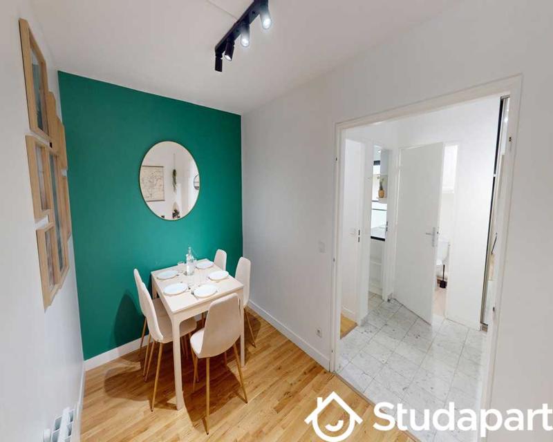 Chambre - 100 m² - 1 pièce