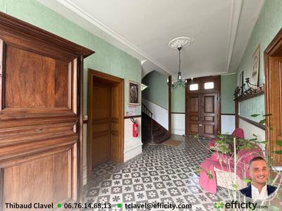 Maison - 416 m² - 15 pièces