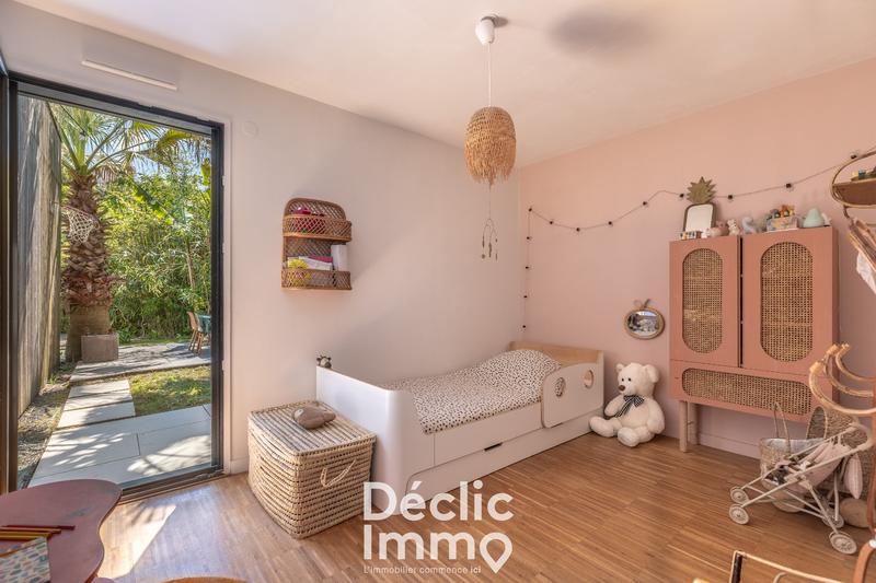 Maison - 200 m² - 7 pièces