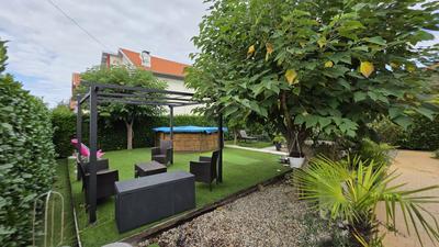 Maison de ville - 199 m² - 7 pièces