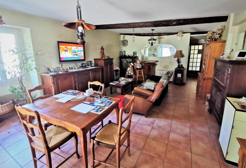 Appartement - 108 m² - 5 pièces