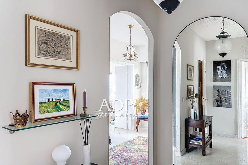 Appartement - 88 m² - 3 pièces