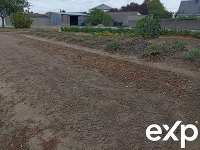 Terrain - 1 300 m²