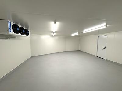 Local d'activité / Entrepôt - 700 m²