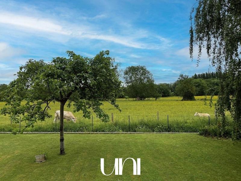 Maison - 270 m² - 8 pièces