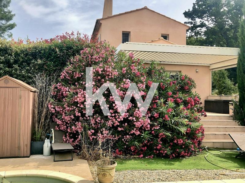 Maison - 116 m² - 6 pièces