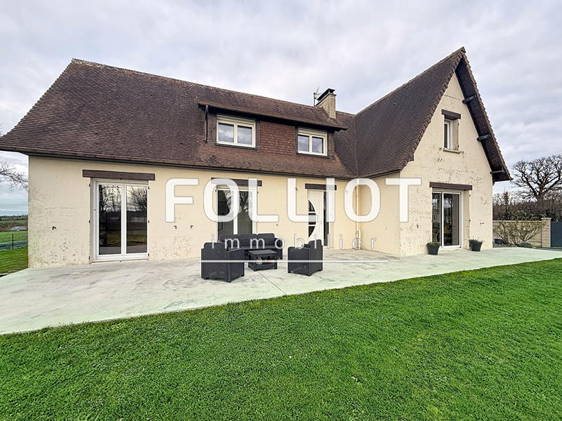 Maison - 158 m² - 8 pièces