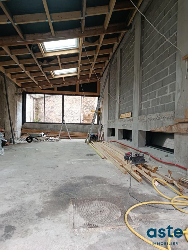 Loft - 171 m² - 5 pièces