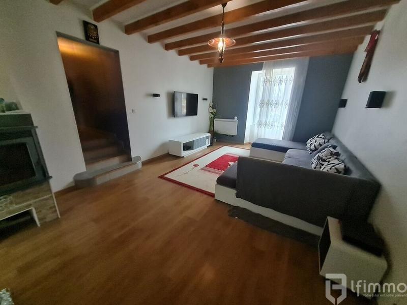 Maison - 102 m² - 5 pièces
