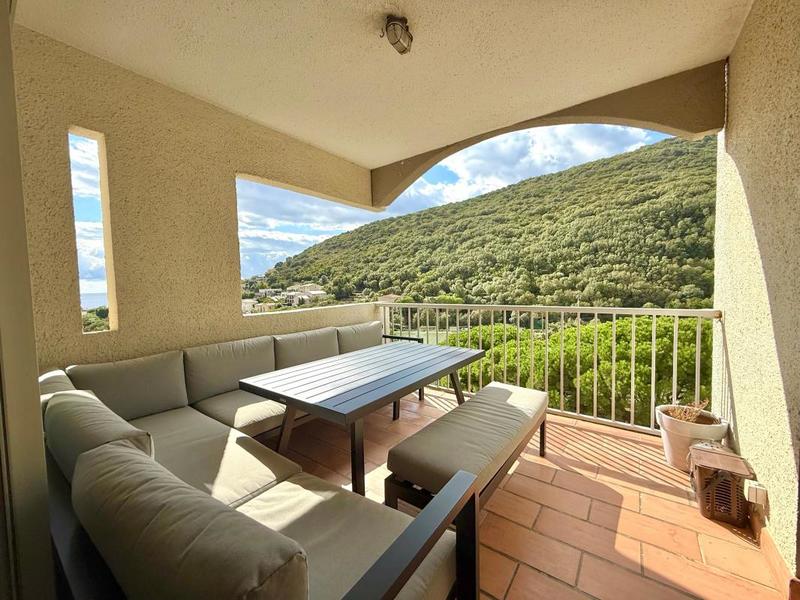 Appartement - 110 m² - 4 pièces