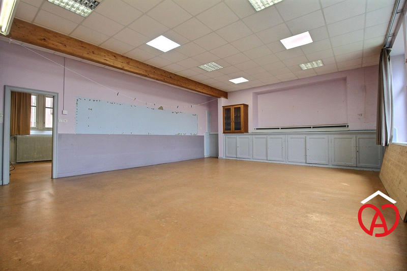 Maison - 343 m² - 10 pièces