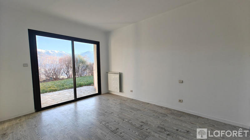 Maison - 166 m² - 8 pièces