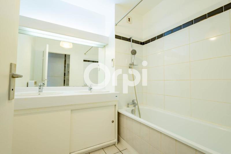 Appartement - 100 m² - 4 pièces