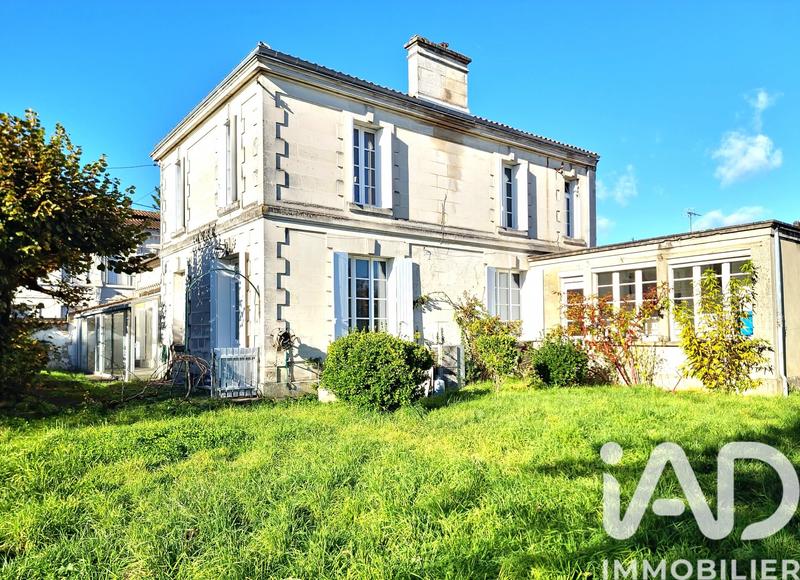 Maison de ville - 264 m² - 9 pièces
