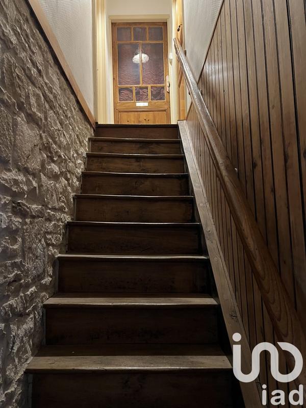 Maison - 237 m² - 11 pièces