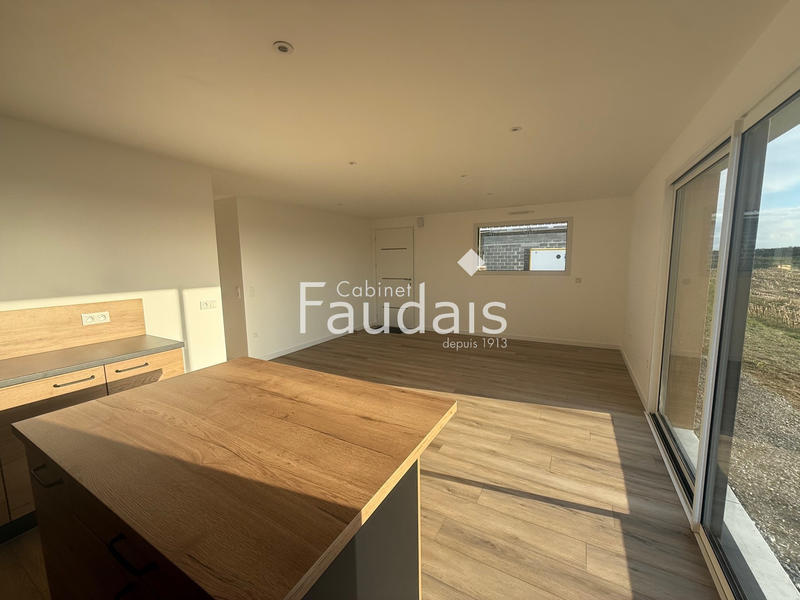 Maison - 80 m² - 4 pièces