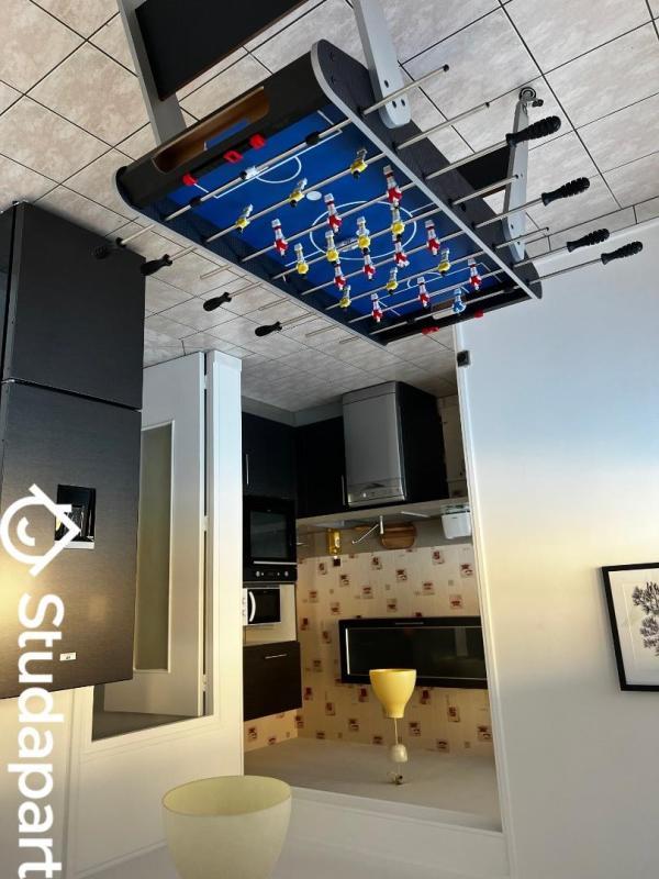 Chambre - 10 m² - 1 pièce