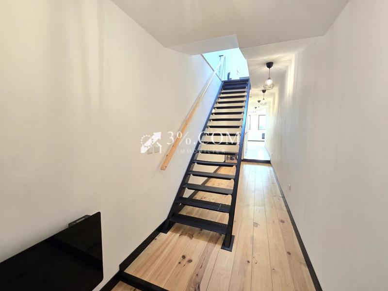Loft - 91 m² - 2 pièces