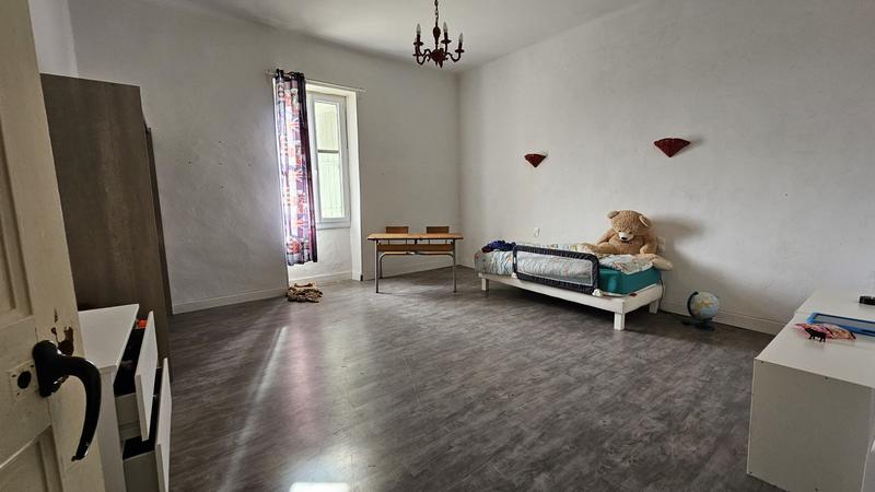 Maison ancienne - 210 m² - 6 pièces