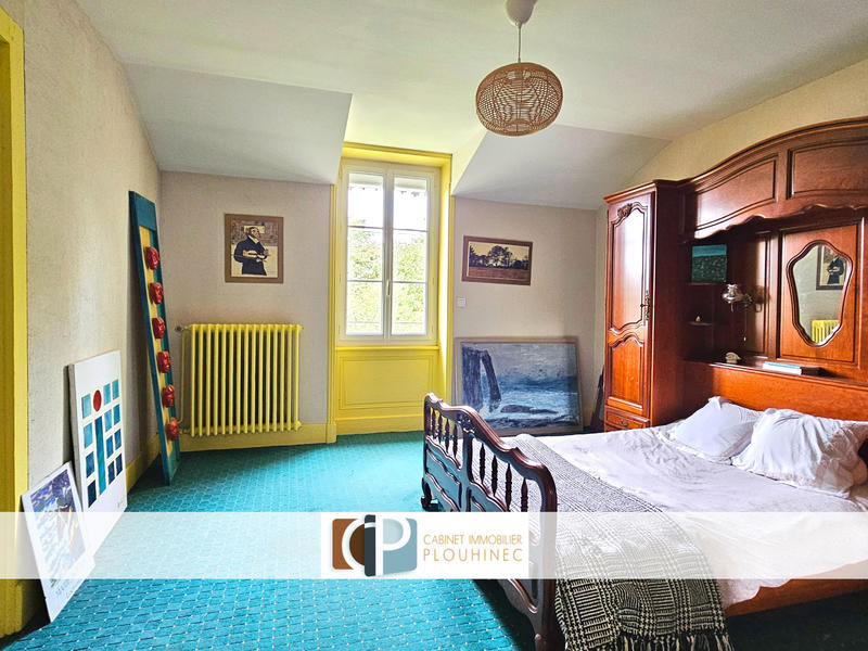 Maison - 180 m² - 5 pièces