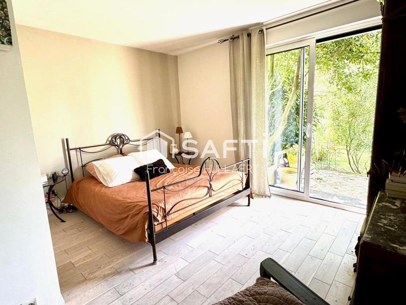 Maison - 185 m² - 7 pièces