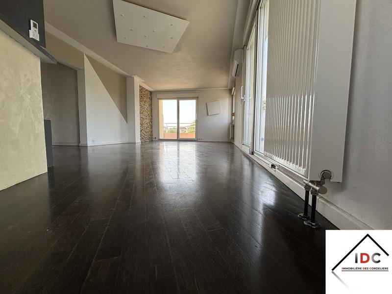 Duplex - 97 m² - 4 pièces