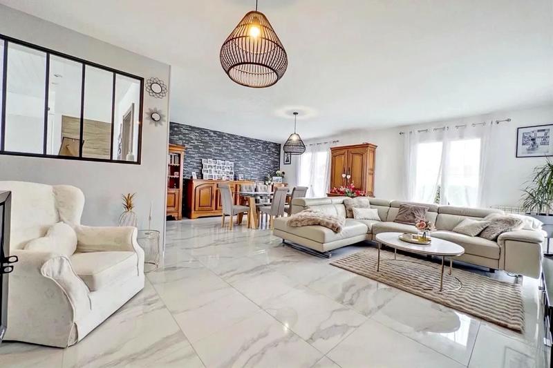 Maison - 114 m² - 5 pièces