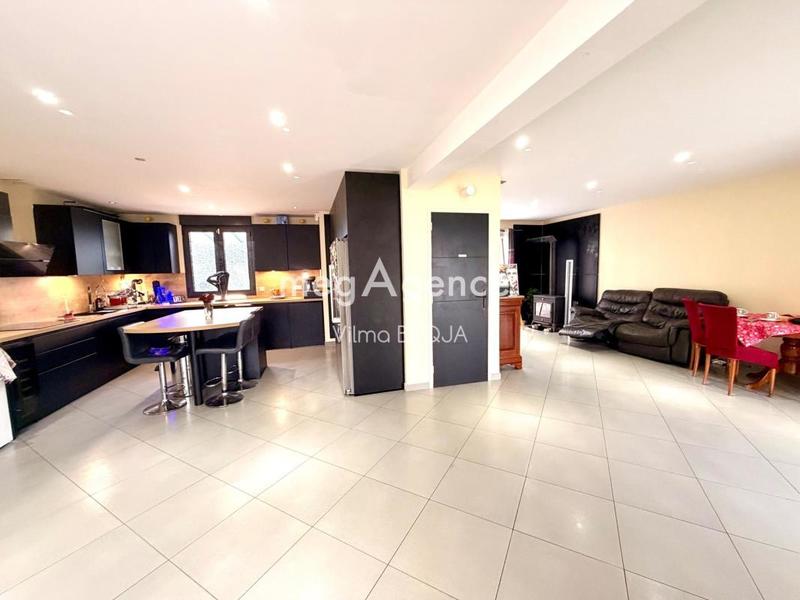 Maison - 150 m² - 7 pièces