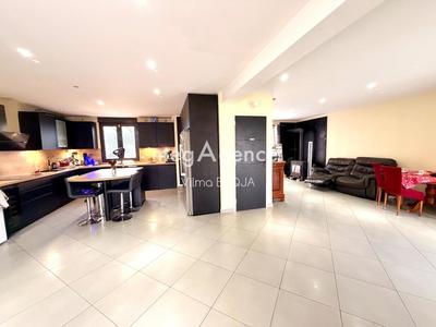 Maison - 150 m² - 7 pièces