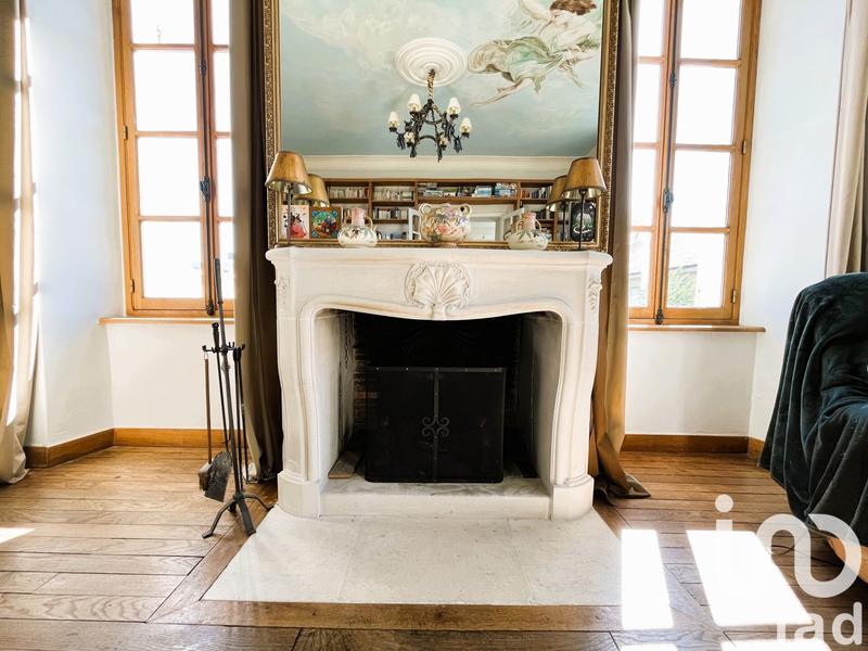 Maison - 372 m² - 12 pièces