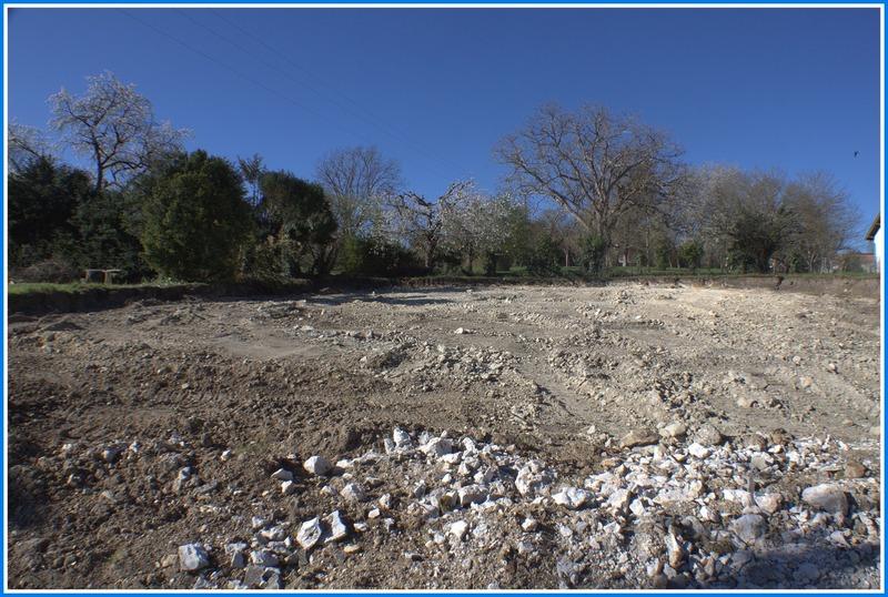 Terrain constructible - 1 122 m²