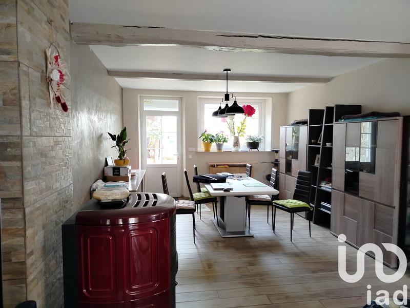 Maison - 246 m² - 7 pièces