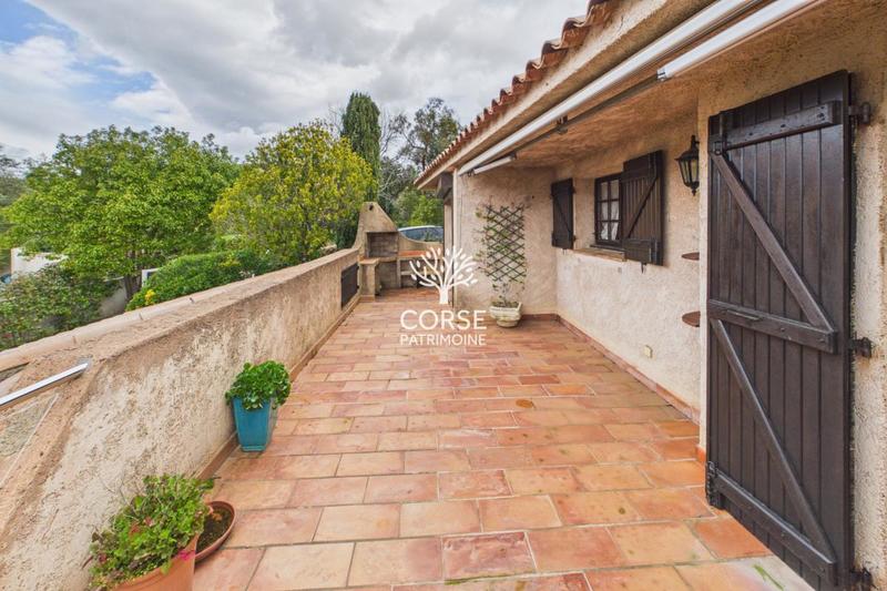 Appartement - 250 m² - 6 pièces