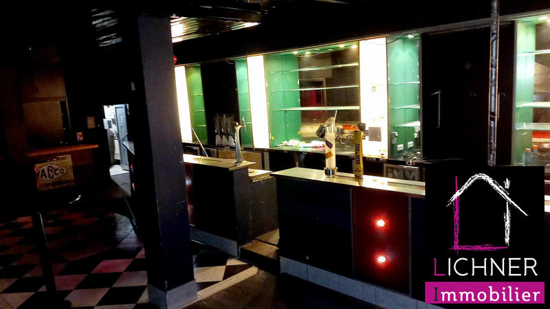 Local commercial - 384 m²